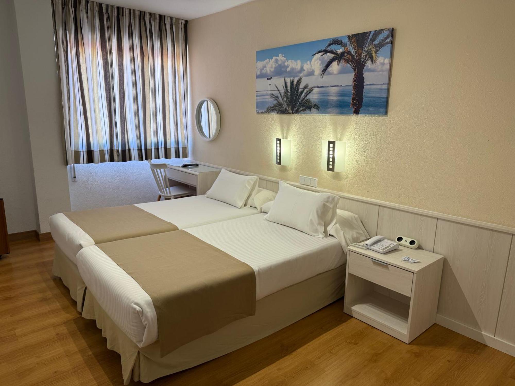 Hotel Neptuno San Pedro del Pinatar Oda fotoğraf