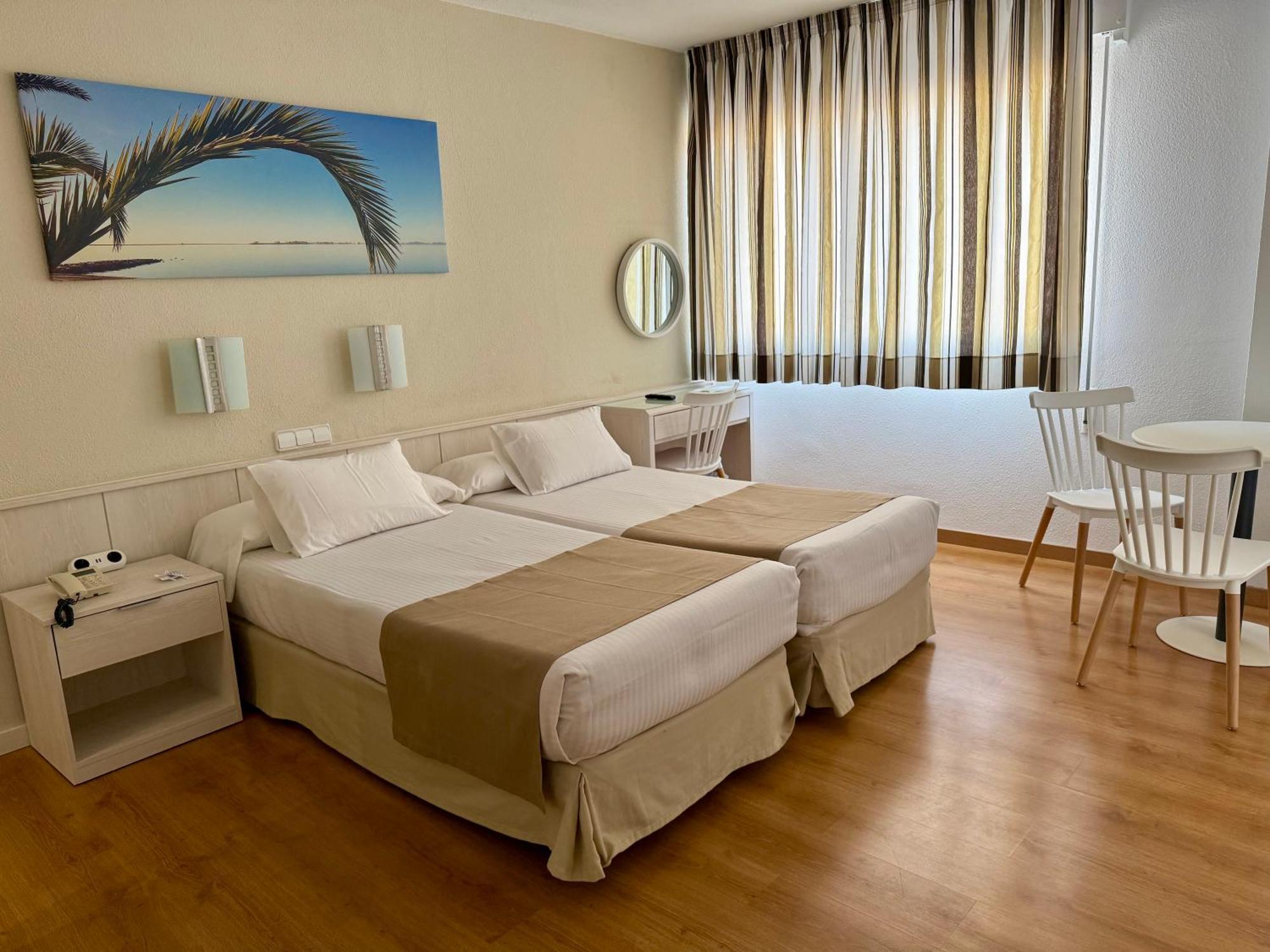 Hotel Neptuno San Pedro del Pinatar Oda fotoğraf